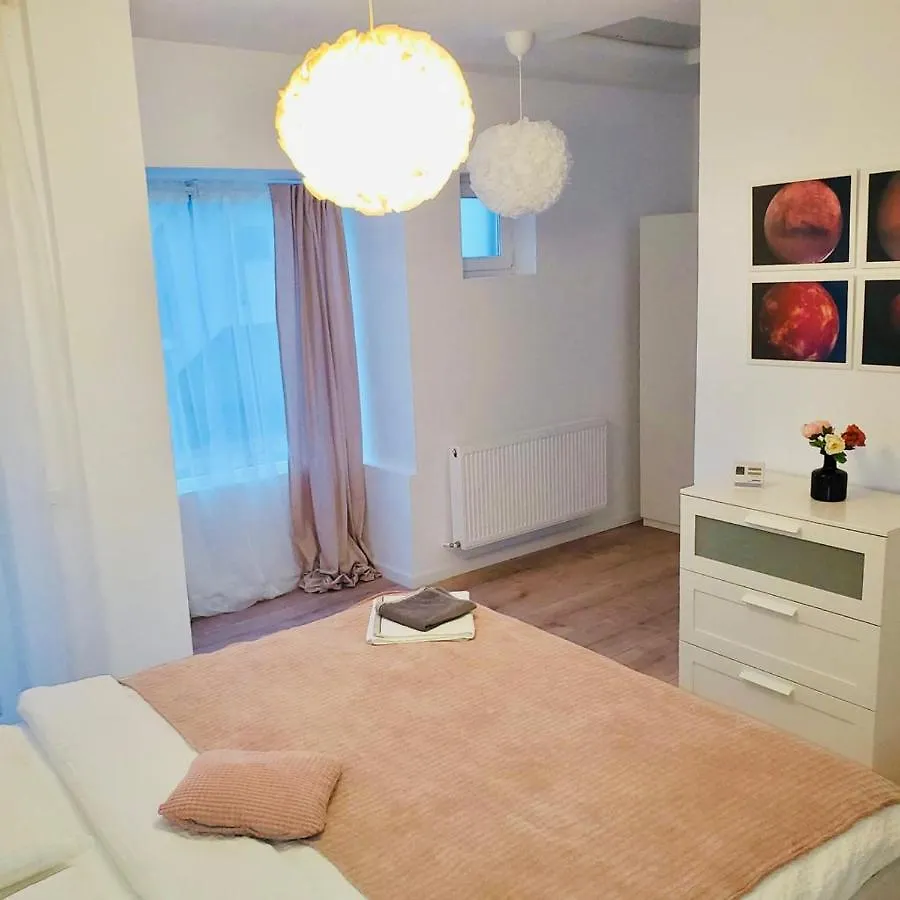 Galaxy Residence Villa Otopeni 0*,  Romania
